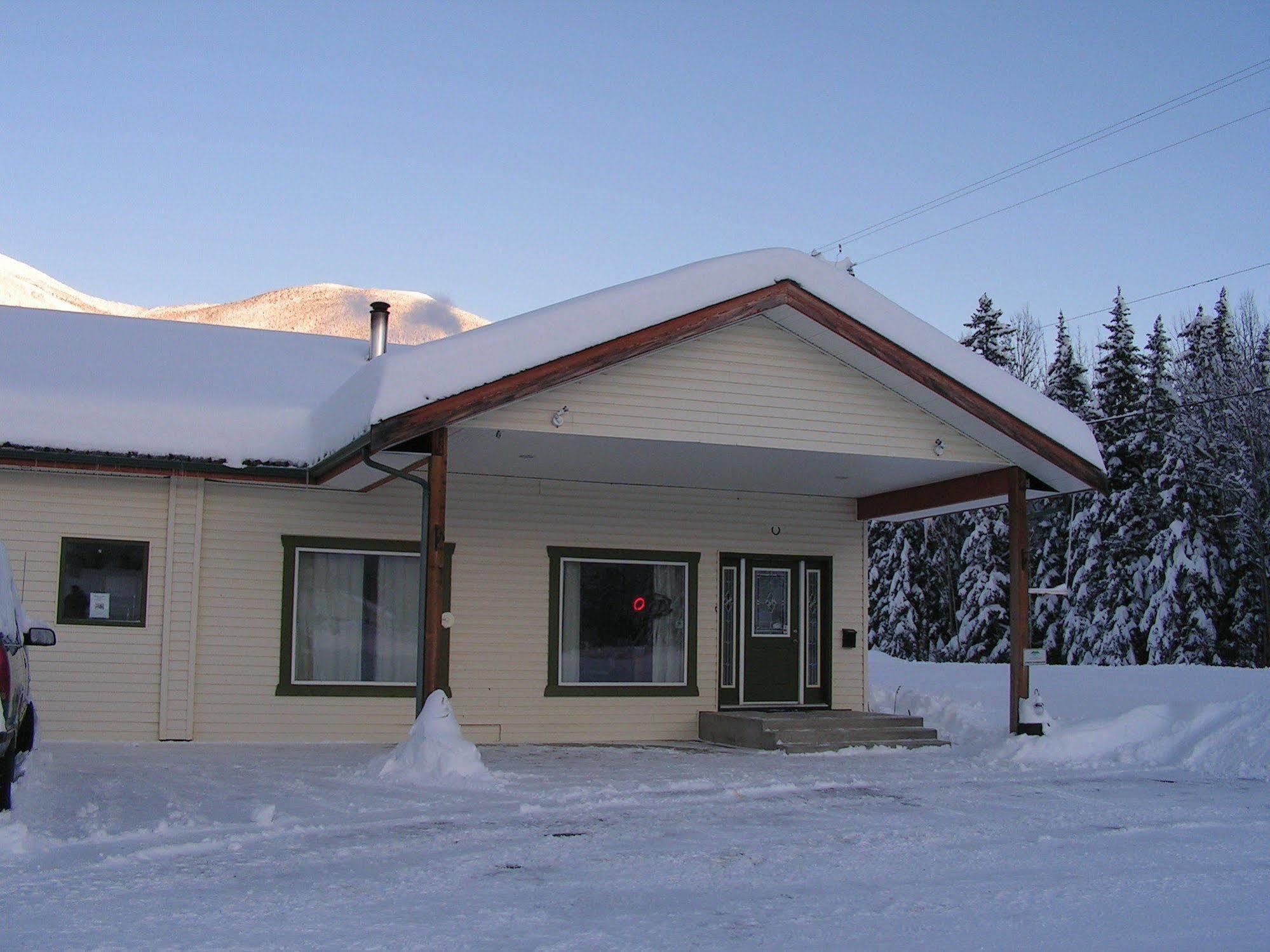 Bell Mountain Motel Mcbride Zewnętrze zdjęcie