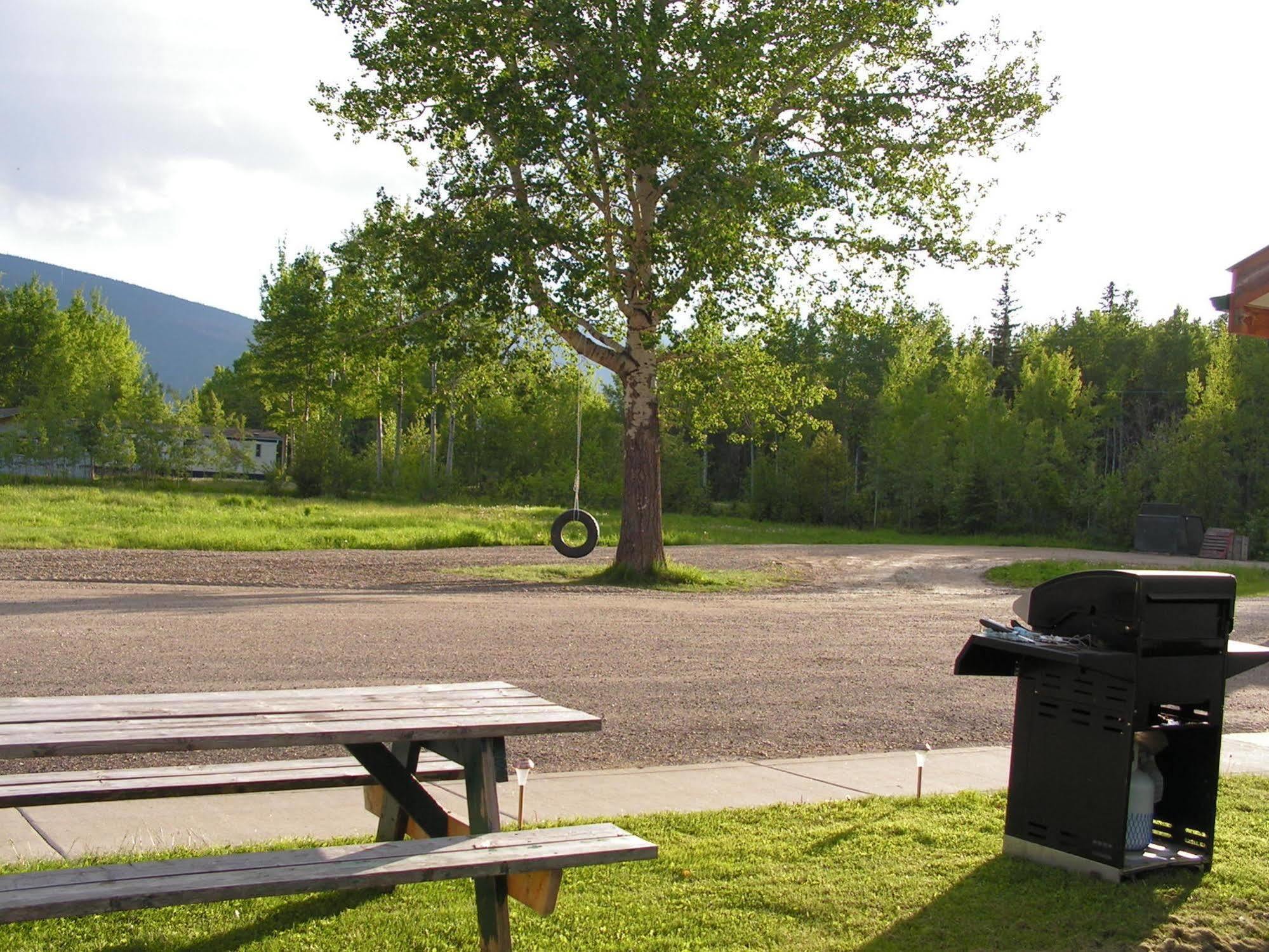 Bell Mountain Motel Mcbride Zewnętrze zdjęcie