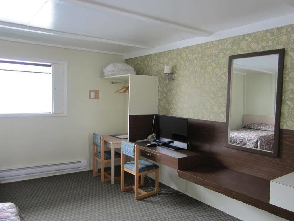 Bell Mountain Motel Mcbride Zewnętrze zdjęcie
