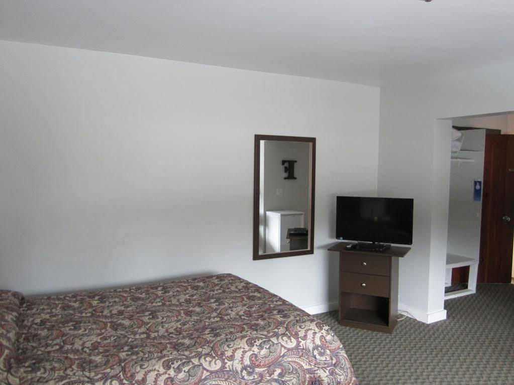 Bell Mountain Motel Mcbride Zewnętrze zdjęcie
